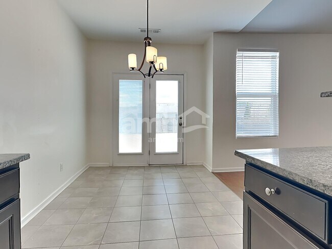 Photo - 1261 Riverbirch Way