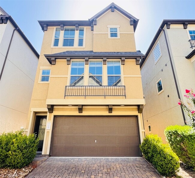 Building Photo - 10009 Spring Shadows Park Cir