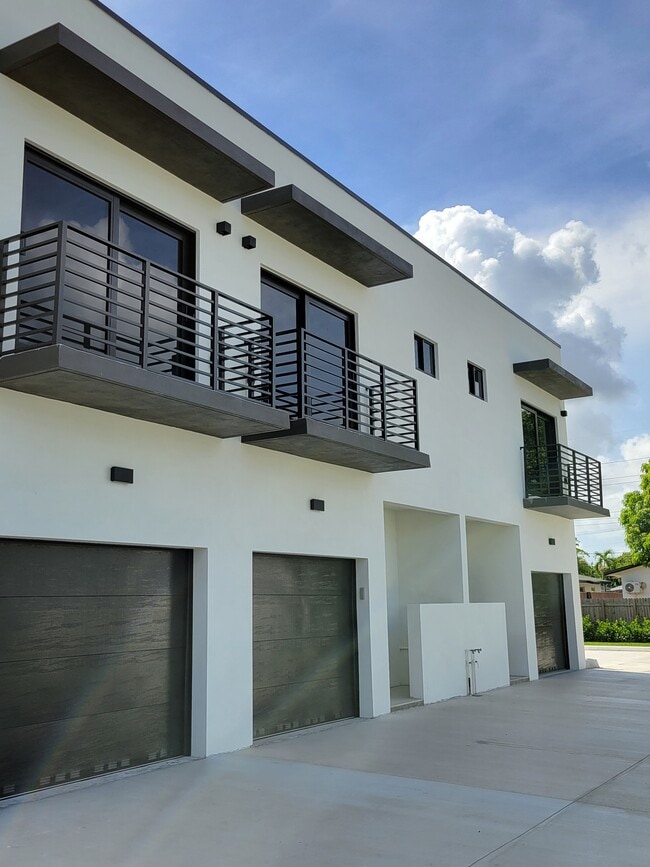 Photo - 4140 SW 18th St