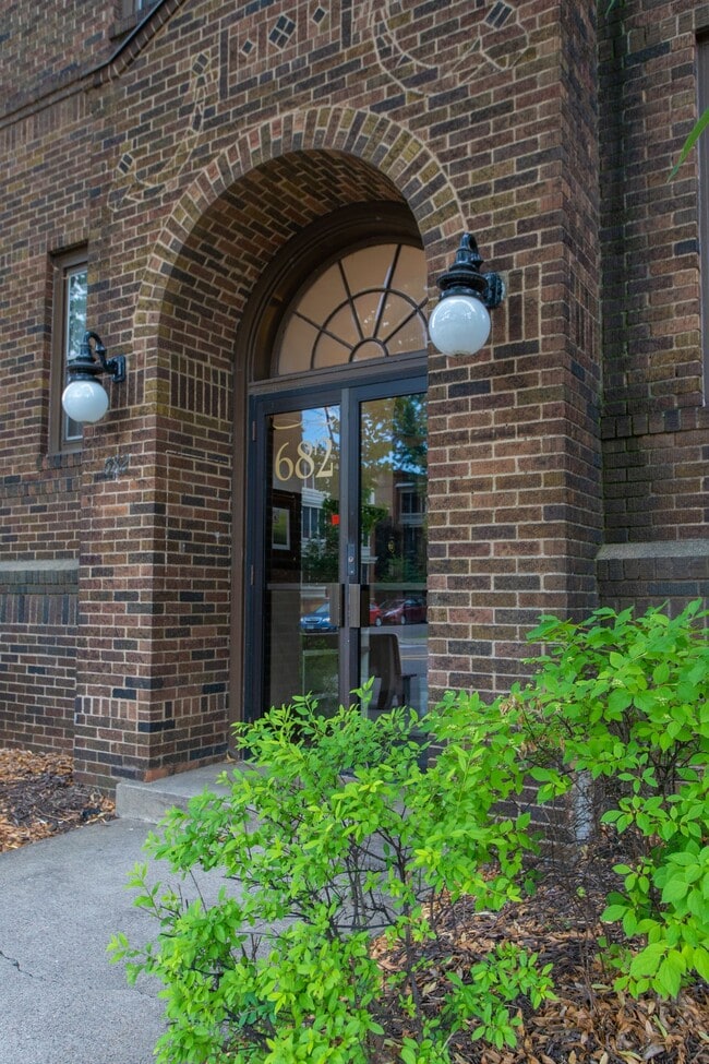 Photo - Stratford Flats