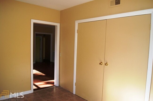 Photo - 294 Longview Dr