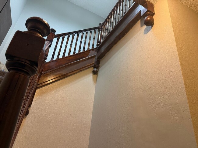 Photo - 2211 W Broadway Ave Unit #2