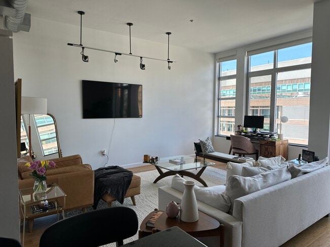 Photo - 1390 V St NW Unit 503