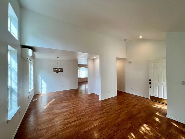 Photo - Remodeled Rambler with Lake Access