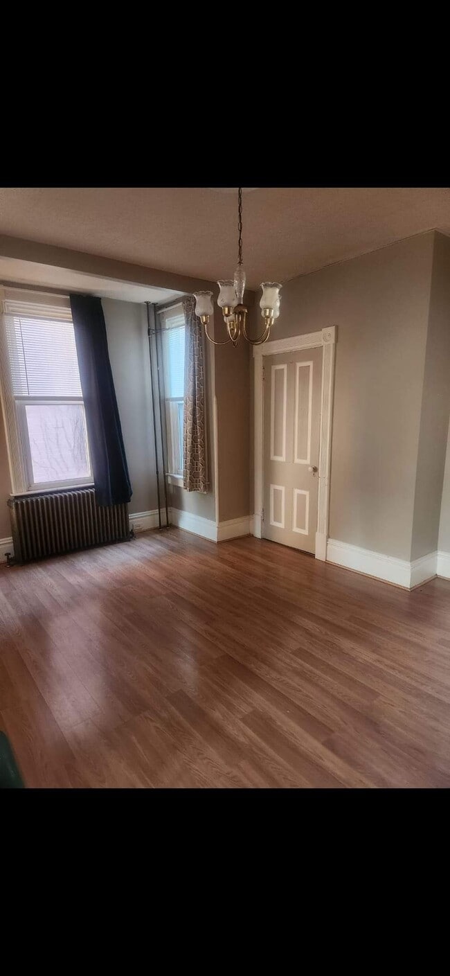 Photo - 2020 7th Ave