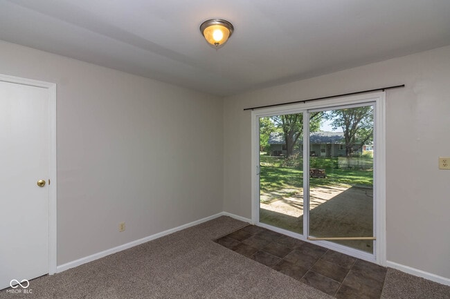 Photo - 9 Greenbriar Ln