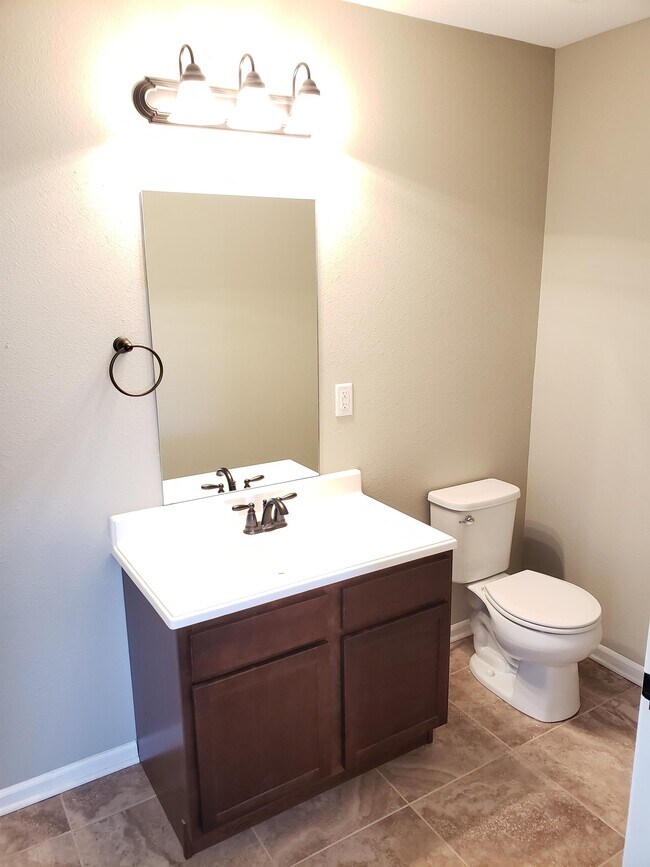 6325 Darnell St Townhome Townhome Rental in Shawnee KS