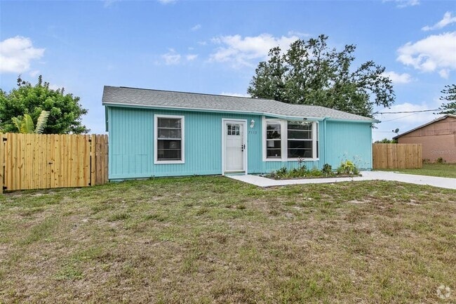 Building Photo - 7113 Regina Dr Rental