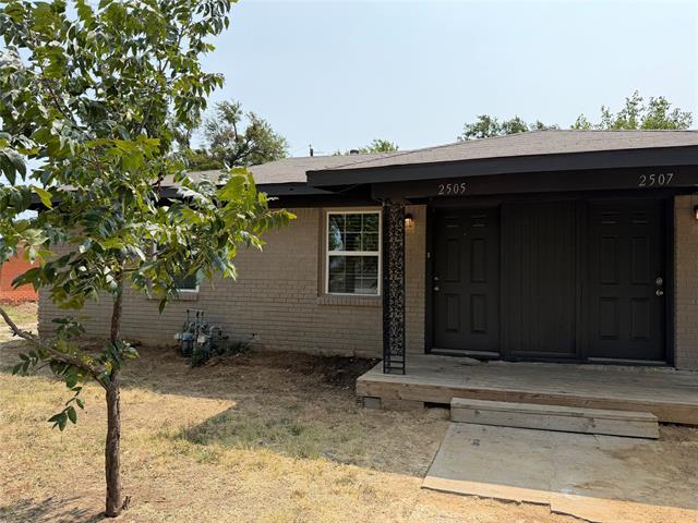 Photo - 2505 Normont Cir