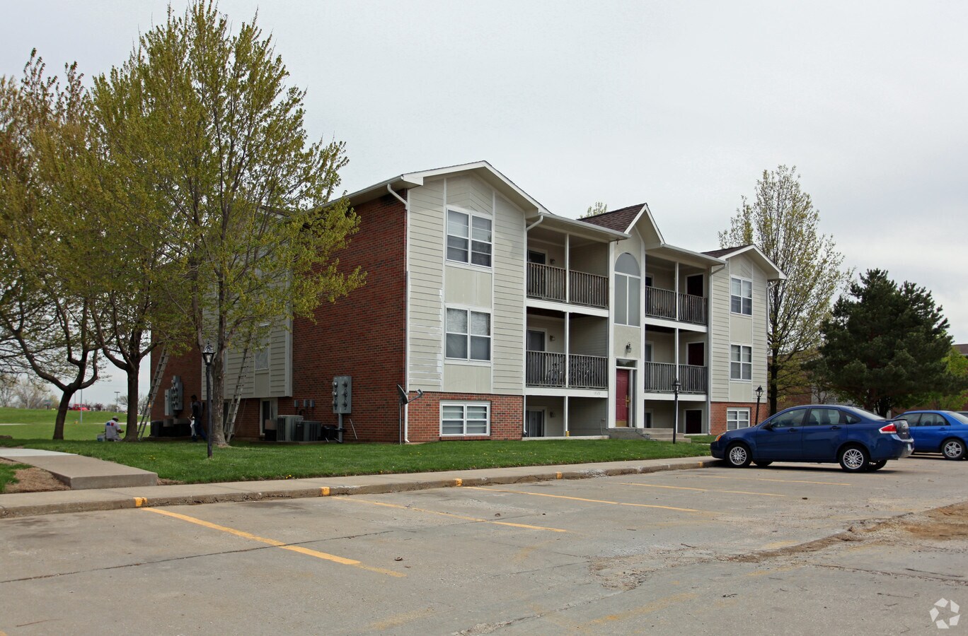 Richland Apartments & Townhomes - Richland Apartments & Townhomes