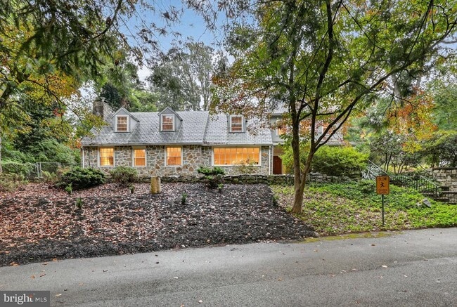 Photo - 829 Bryn Mawr Ave