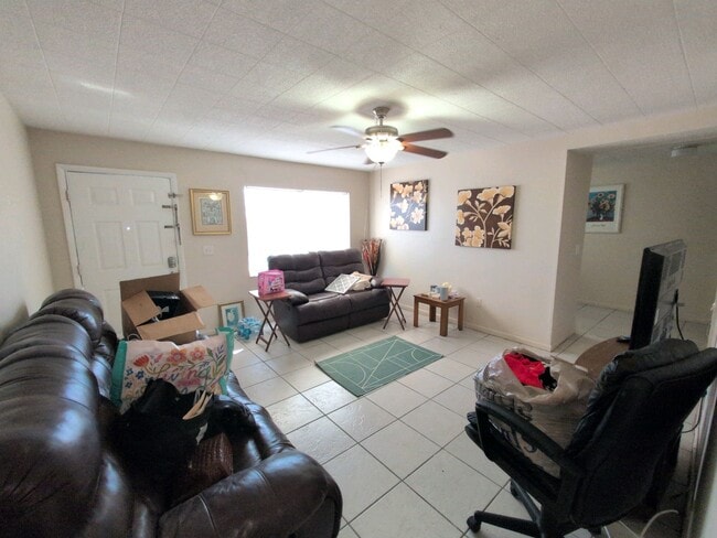 Photo - 510 Avenue K NW