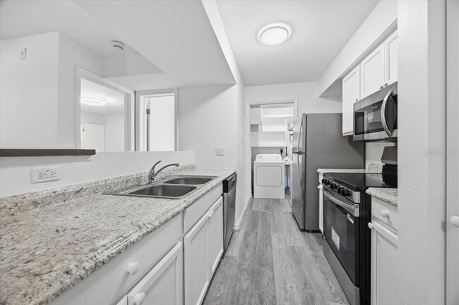 Photo - 3028 Parkway Blvd Unit 207