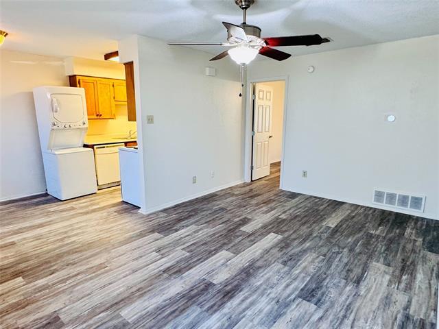 Photo - 807 Bond St
