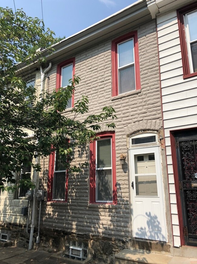 Lovely 2-Bedroom Townhouse in Historic Ger... - Lovely 2-Bedroom Townhouse in Historic Ger...