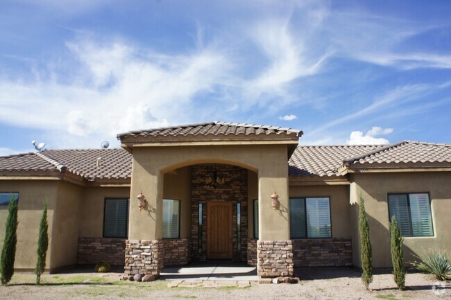 Building Photo - Rio Verde Custom! Rental