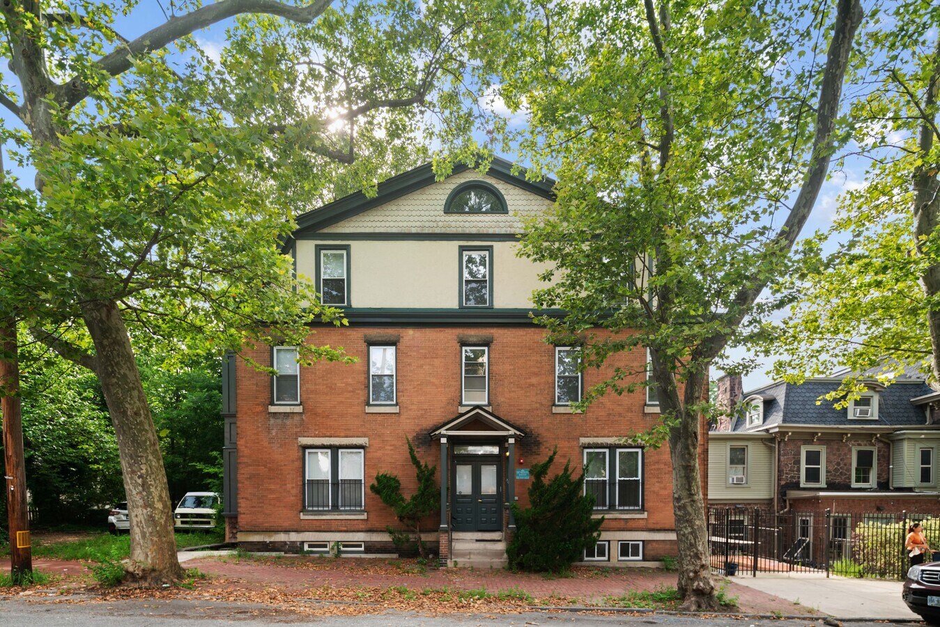 street view - 300 S 41st St