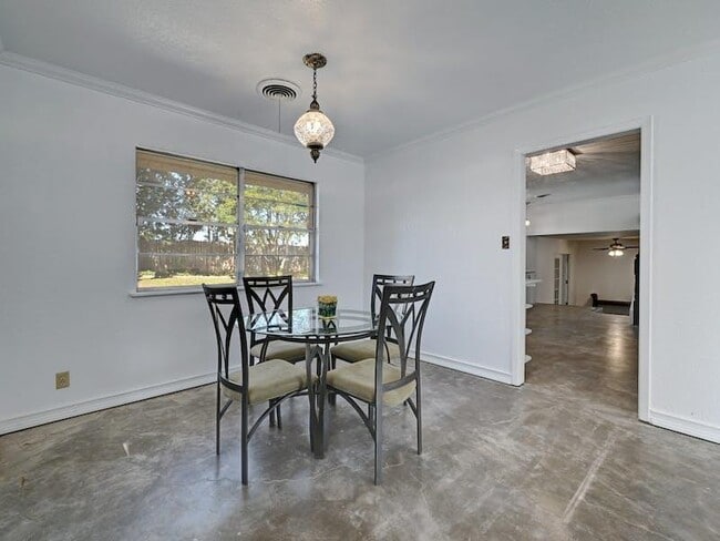 Photo - 1802 Temple Dr