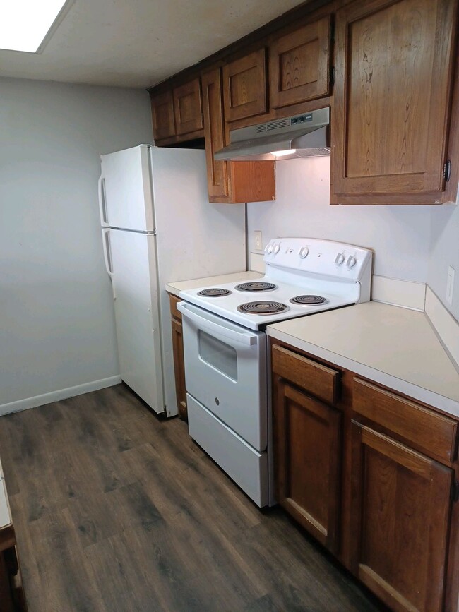 Photo - 403 Kennon Ln