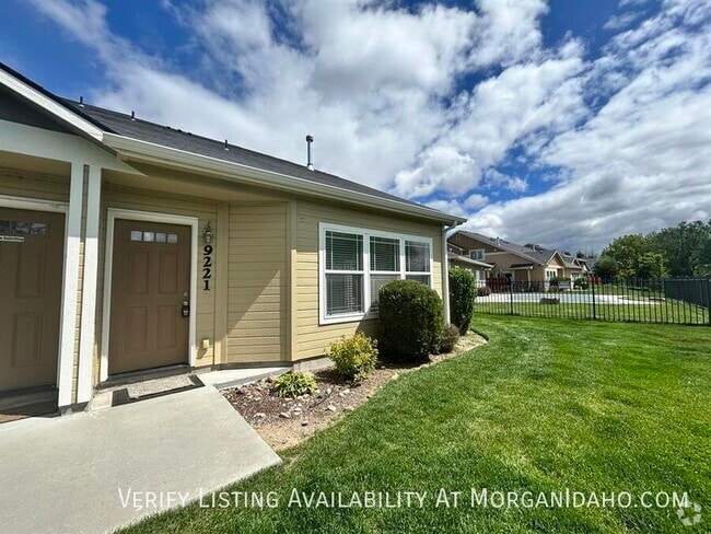 Building Photo - 9221 W Brogan Dr Rental