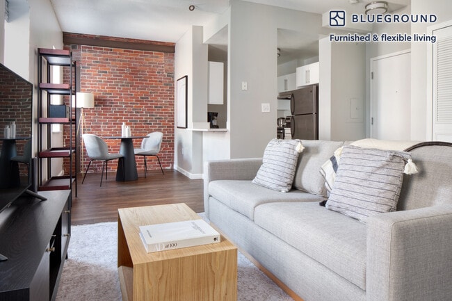 Photo - 1220 Adams St Unidad FL3-ID472