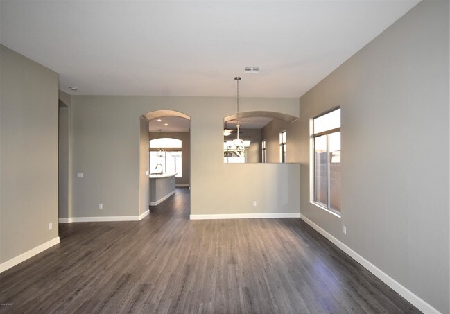 Photo - 9430 W Elm St