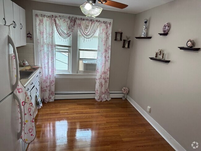 Building Photo - 918 W Camplain Rd Unit 2 Rental