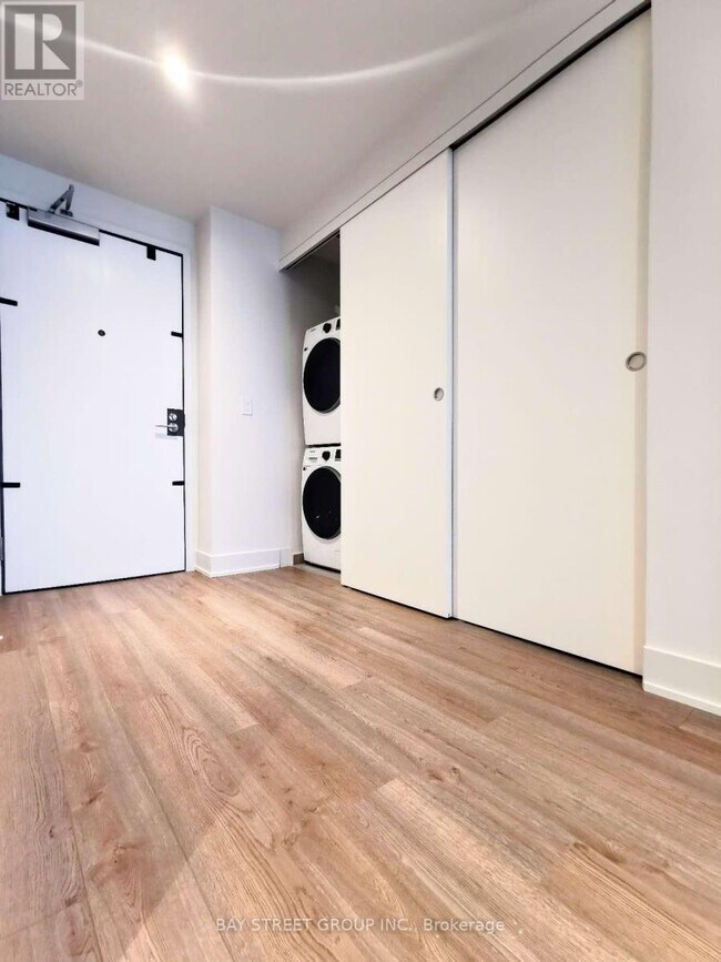 Photo - 8 Cumberland St Unité 3907