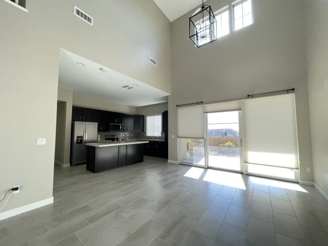 Photo - Huge Townhouse In Laughlin Ranch The Pinna...