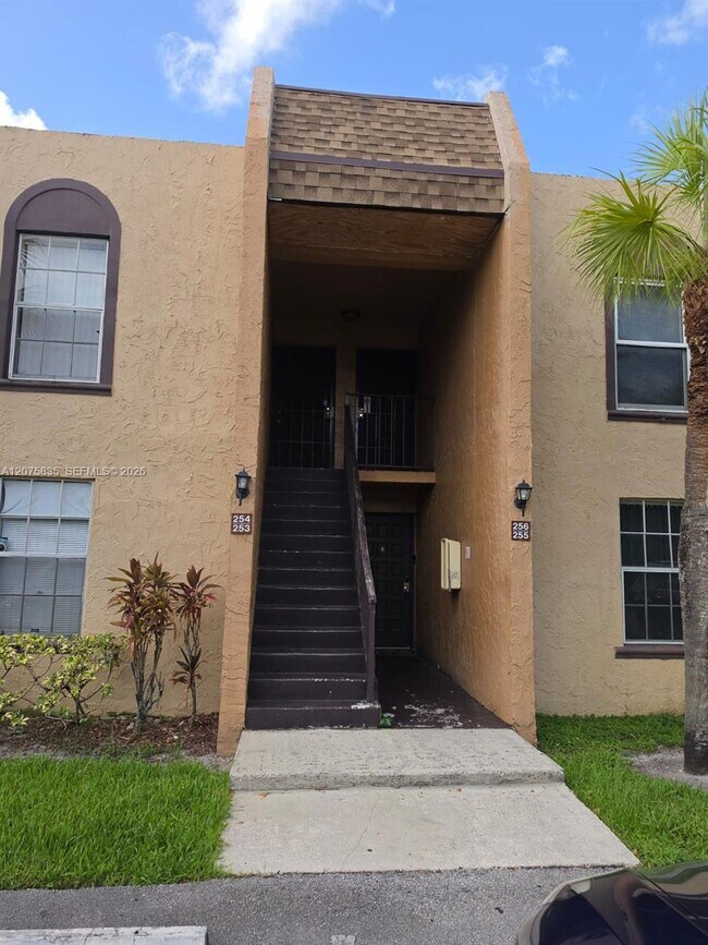 Photo - 4231 NW 19th St Unit 254