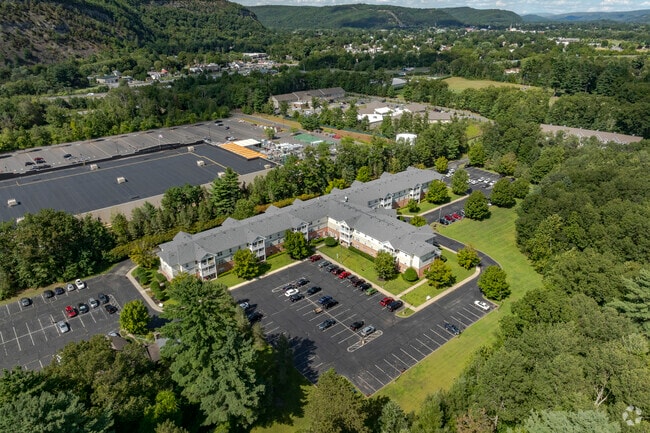 131 Rivers Edge Dr - Heritage Pointe