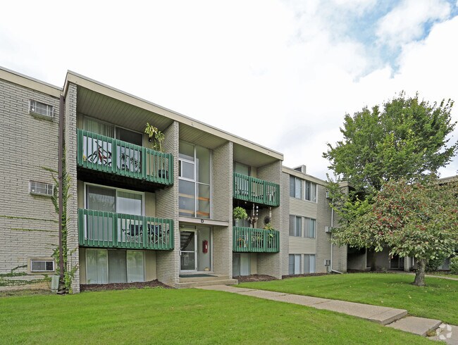 Fox Pointe Apartments For Rent in Pontiac, MI | ForRent.com