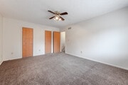 2BR, 1.5BA - 1200SF