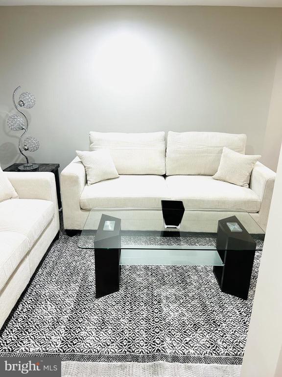 Photo - 1516 Hamilton St NW