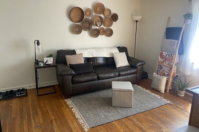 Photo - 412 Volkert Pl Unit 4