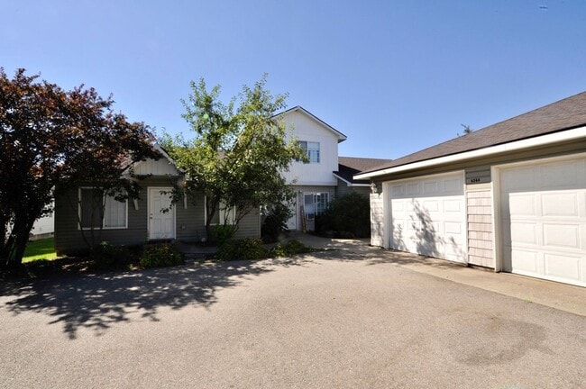 Photo - 6364 W Trestle St Unit 1