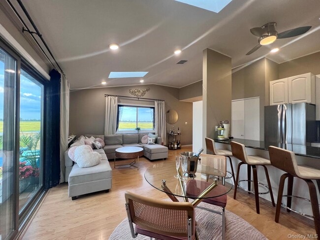 Photo - 1 Anchorage Way Unit 702