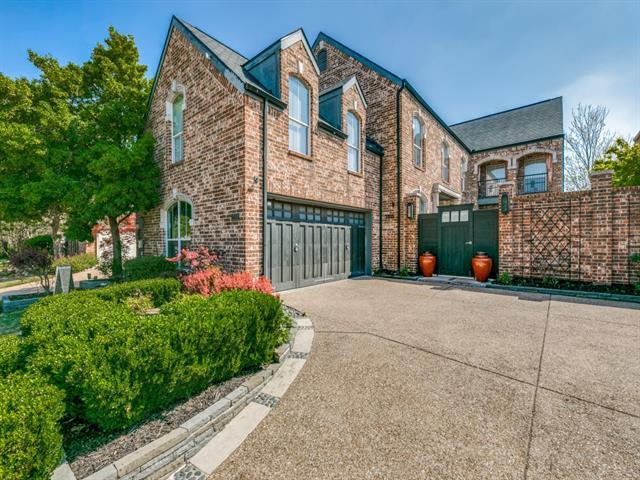 2816 Prestonwood Dr