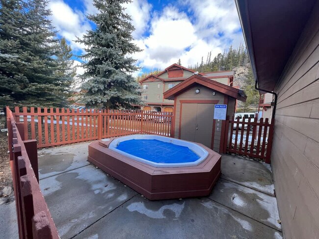 290 Revett Dr Unit SI ID1387653P
