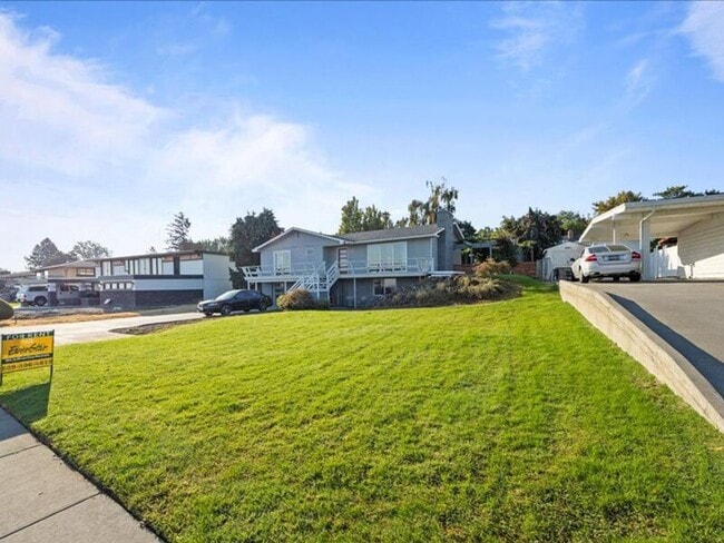 Photo - 3603 W Canal Dr Unit A