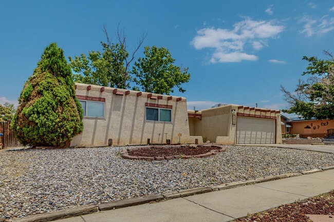 Photo - 7309 Coulson Dr NE