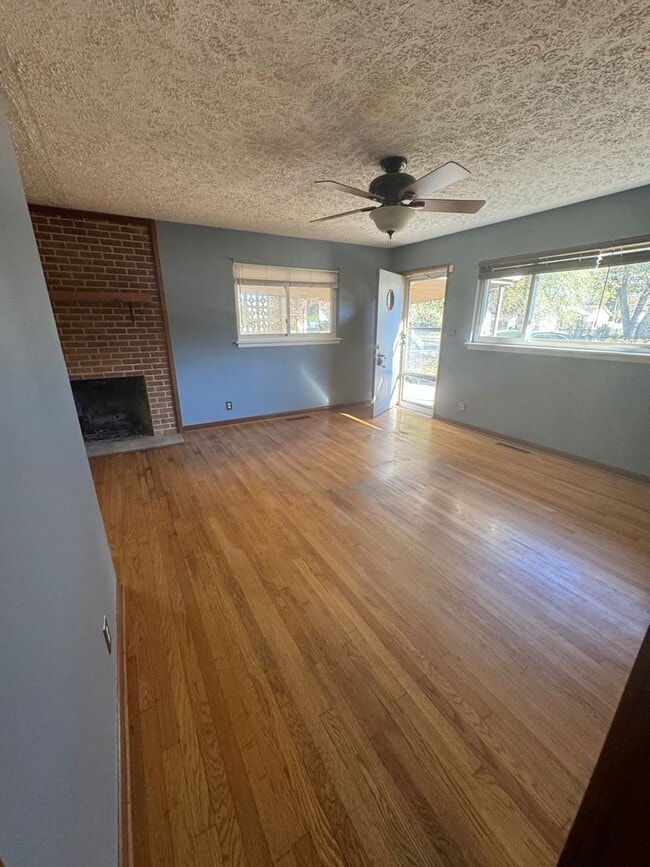 Photo - 3 Bed 1 Bath 1 Carport PRE-LEASING