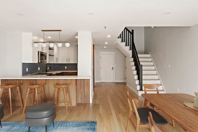 Photo - 199 Coolidge Ave Unidad 113