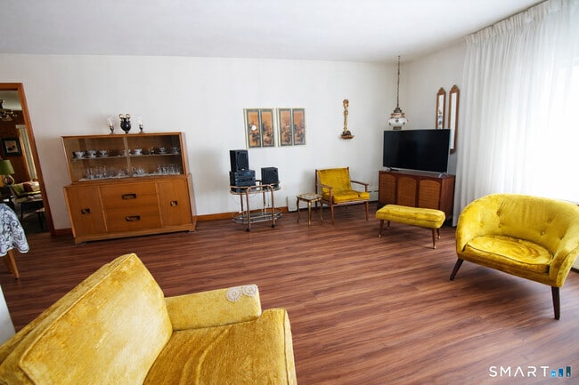 Photo - 30 Day Spring Ave