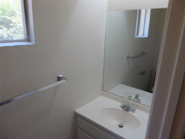 4511 W Village Ct