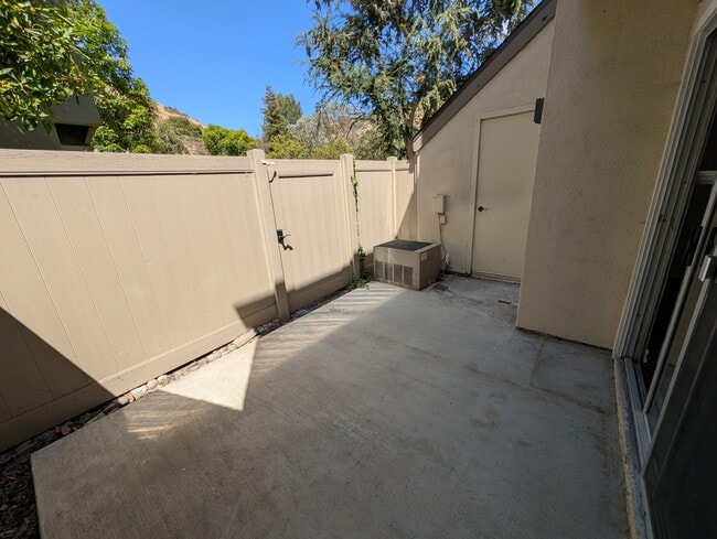 Photo - 5927 E Creekside Ave Unit 8