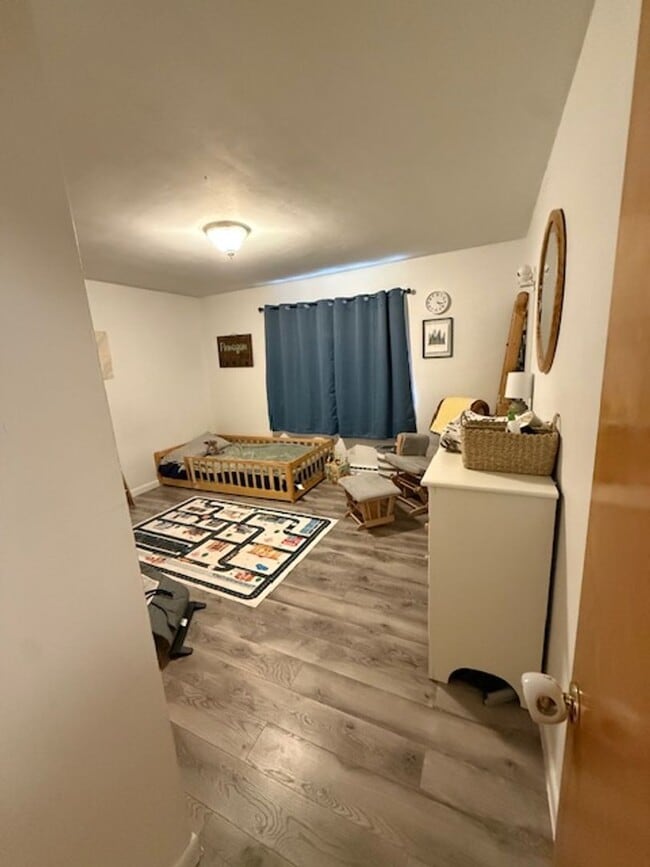 Photo - 2 bed 1 bath in great location