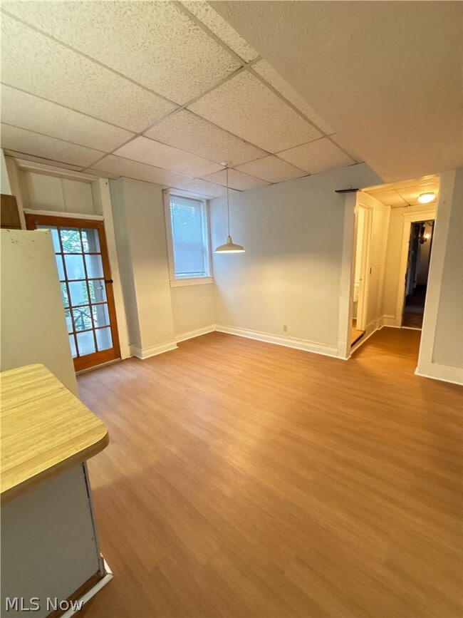 Photo - 1066 E 62nd St Unidad 8