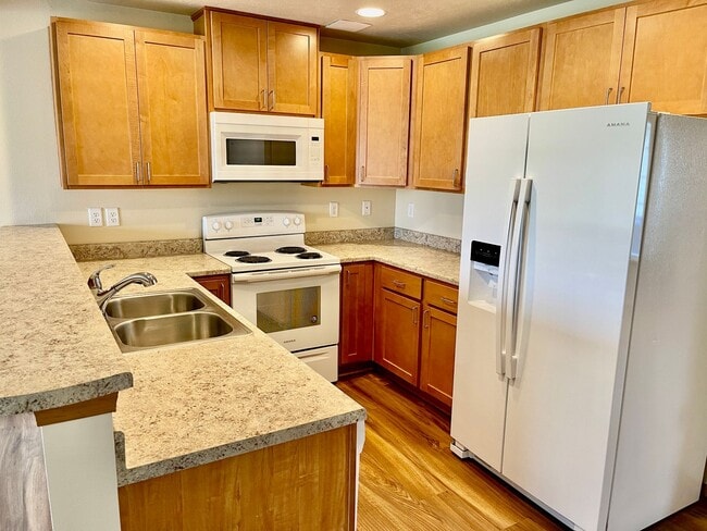 Photo - 921 N Stanley St Unidad 921