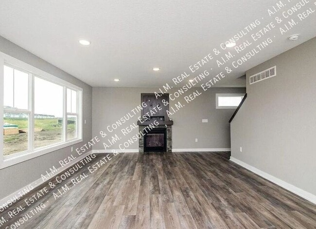 Photo - 1817 NE Heritage Dr